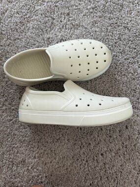 People Slip-On Kids Shoes in Off-White